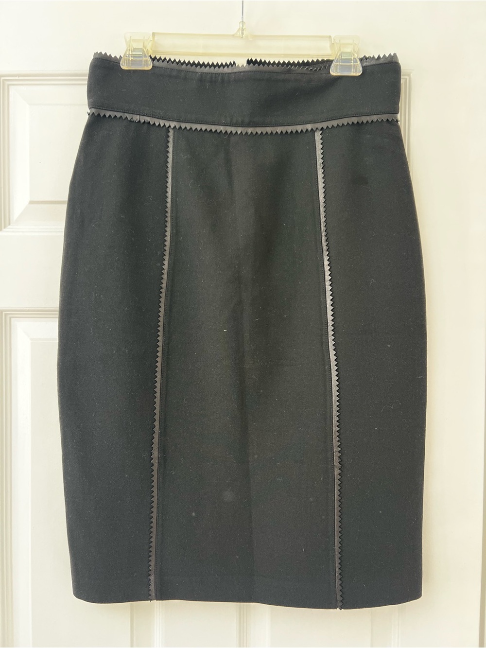 New Burberry Black Pencil Skirt with Scalloped Leather Trim